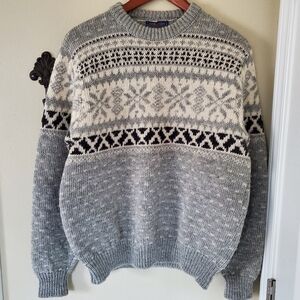 Pendleton 100% Wool Gray Fair Isle Snowflake Sweater Pullover Crew Neck, Large